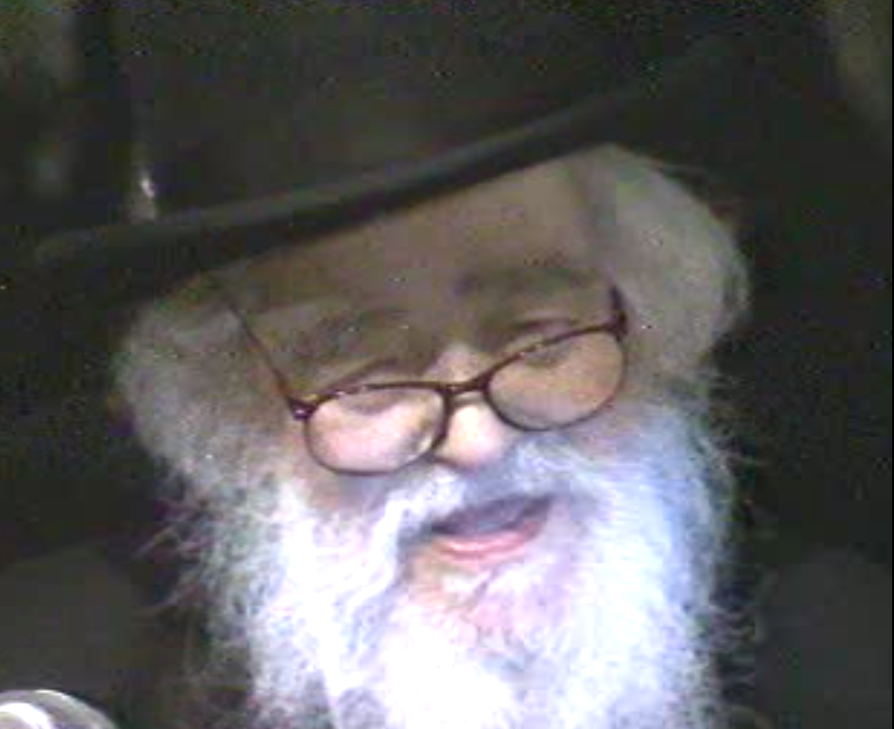 מדוע חבריו של מרן הגראמ"מ שך זיע"א יעצו לו "לעזוב" את השידוך? מרן הגראמ"מ שך זיע"א