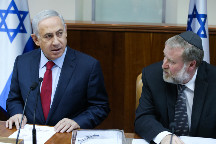 נתניהו תוקף; היועמ"ש מתנגד: חוק המצלמות מגיע לממשלה נתניהו ומנדלבליט