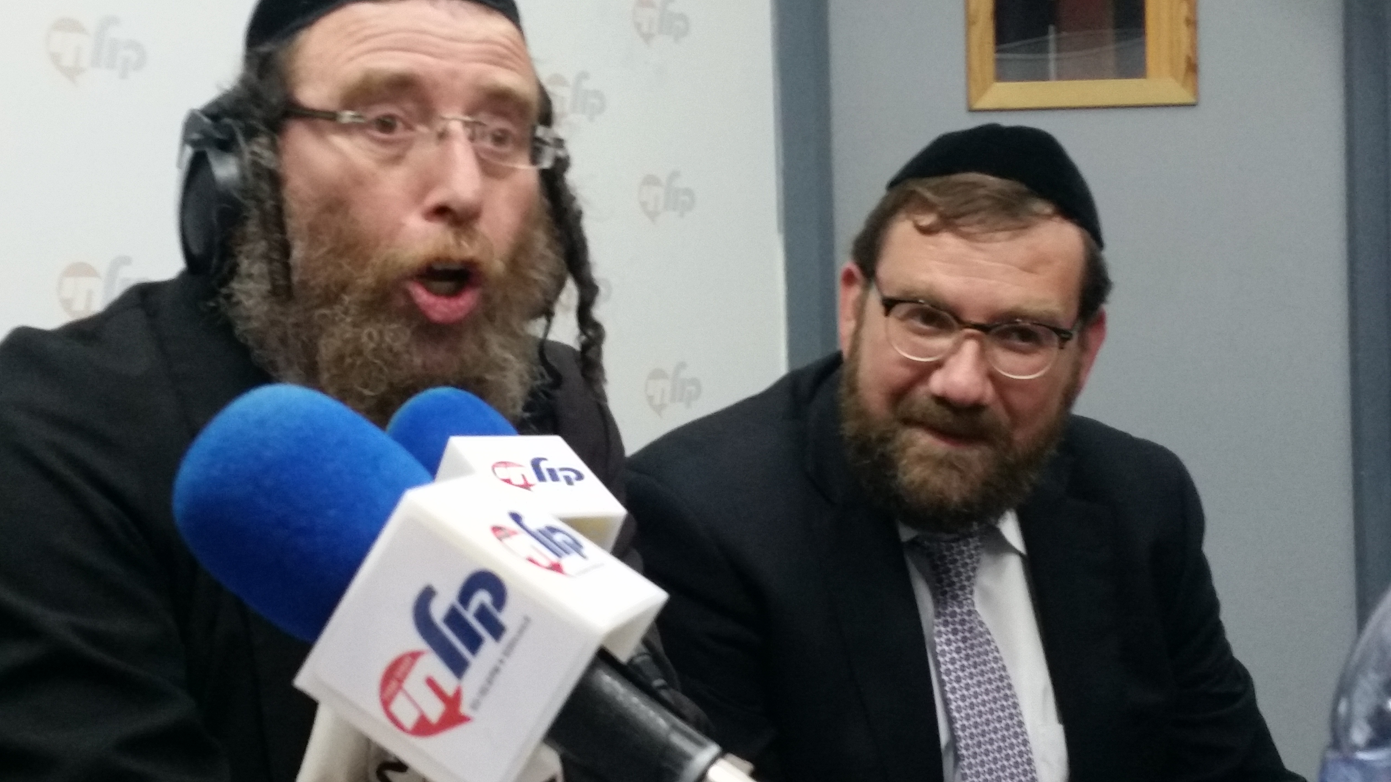 הרב בלוי: "אדון שפירא לא יקבע לבנות הסמינרים מה ללמוד" בלוי