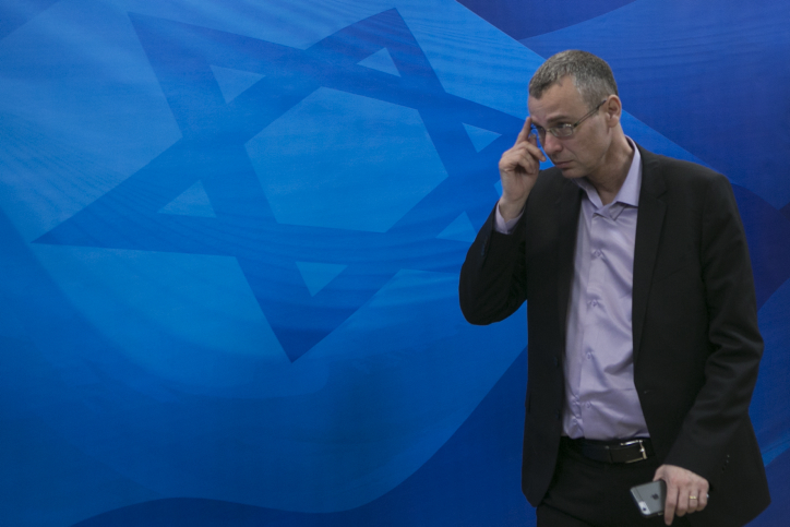הממשלה אישרה את אינהורן וטרי לוועדת גולדברג שר התיירות ונציג הליכוד במו"מ, יריב לוין
