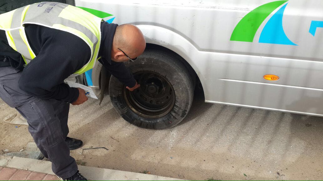 50% מהאוטובוסים המסיעים תלמידים ברהט הורדו מהכביש אוטובוס