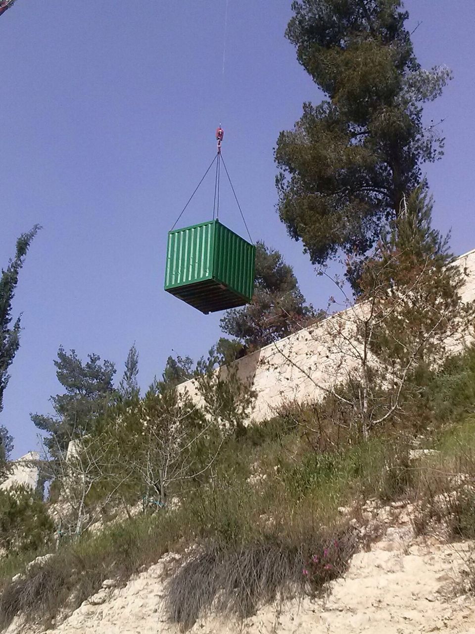 הגר"י יוסף הניח קרוואנים ש"מחברים" את רמות לירושלים מכולה