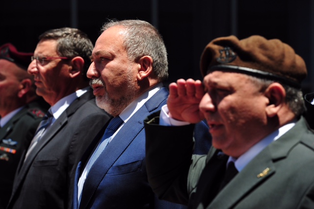 סיקור בטחוני מקיף: מי נגד מי והאסטרטגיה הביטחונית של ישראל ליברמן, איזנקוט וצמרת צה"ל