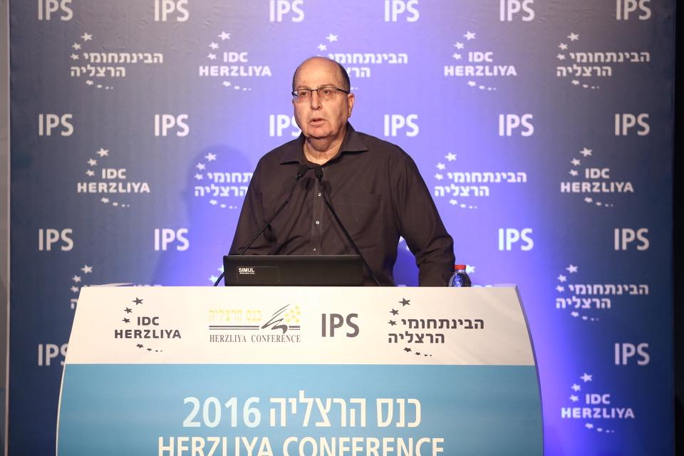 יעלון תקף את נתניהו חריפות והכריז שיתמודד לראשות הממשלה יעלון