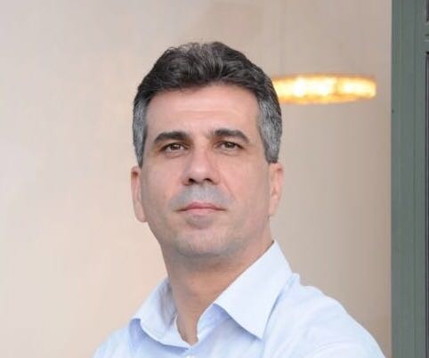 "כולנו" מצטרפים למתקפה: "ליברמן מעוניין בממשלת שמאל" השר אלי כהן