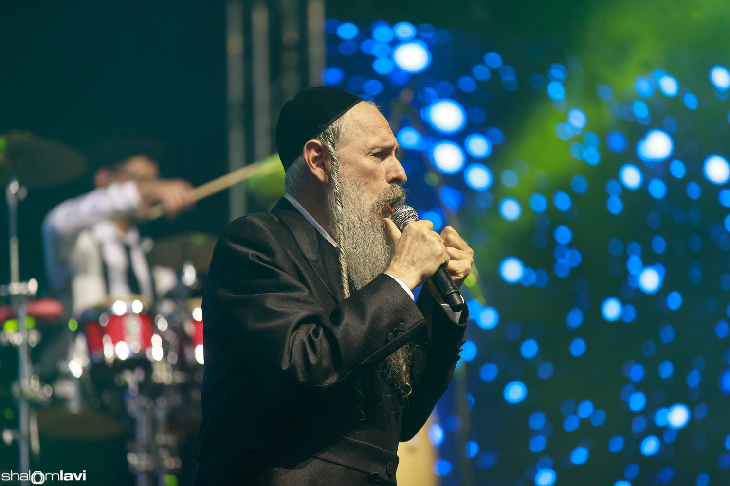 הייתי ילדת פלא • זכרונות, שירים וצלילים בטעם של פעם לא שווה לחזור בגלגול בשביל 10 דולר