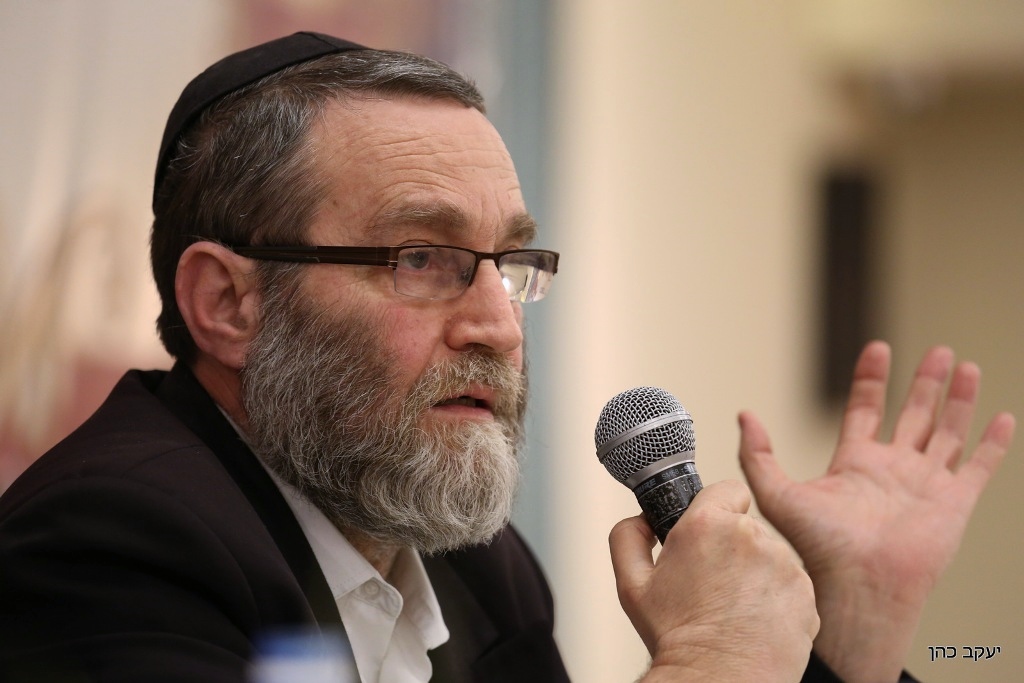 גפני: "עלינו להביא בבחירות גם את הציבור הדתי והמסורתי" ח"כ משה גפני