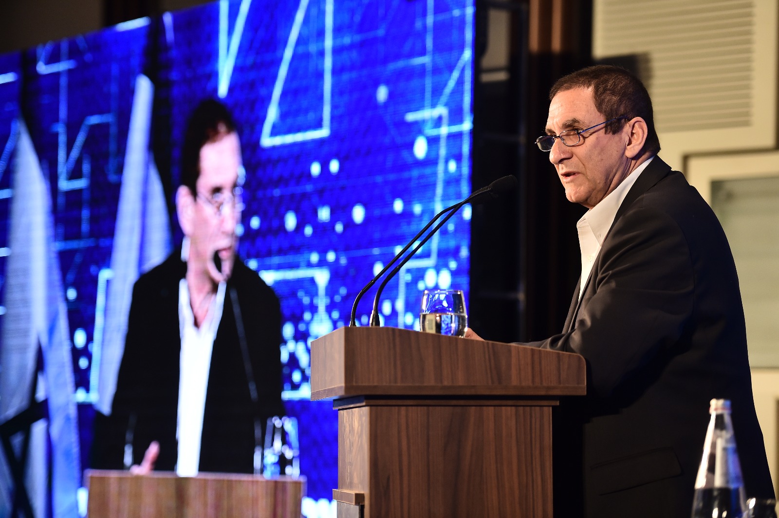 החוב של הערבים ביו"ש לחברת החשמל מעל מיליארד שקלים יפתח רון טל