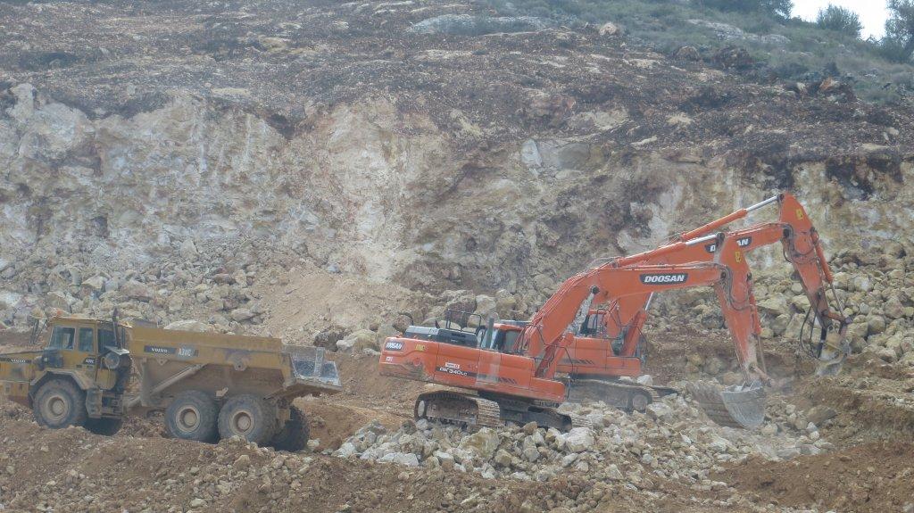 קבלנים? משרד הביטחון קורא לכם עבודות בניה • אילוסטרציה