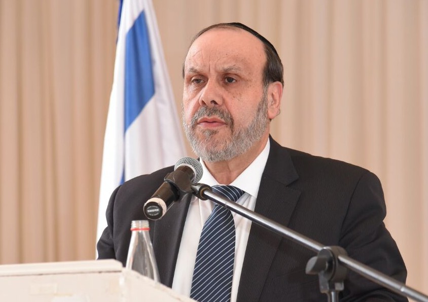 "שלא יגרם נזק": איש התקשורת חושף: השיחה עם אזולאי ז"ל השר דוד אזולאי ז"ל