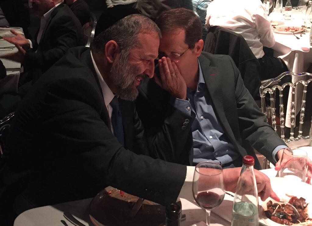 השר דרעי ויו"ר האופוזיציה הרצוג במו"מ קואליציוני בטוויטר הרצוג דרעי