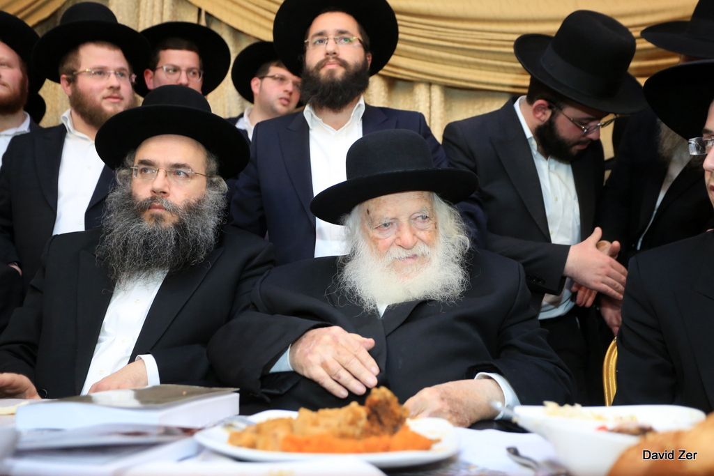 הסטייפלר תלה פתק לבנותיו שלא יישכחו לברך ספירת העומר הרב קניבסקי