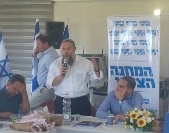 משנים כיוון? בכירים מ"המחנה הציוני" ביקרו היום בגוש עציון ראש המועצה משוחח עם חברי המחנ"צ