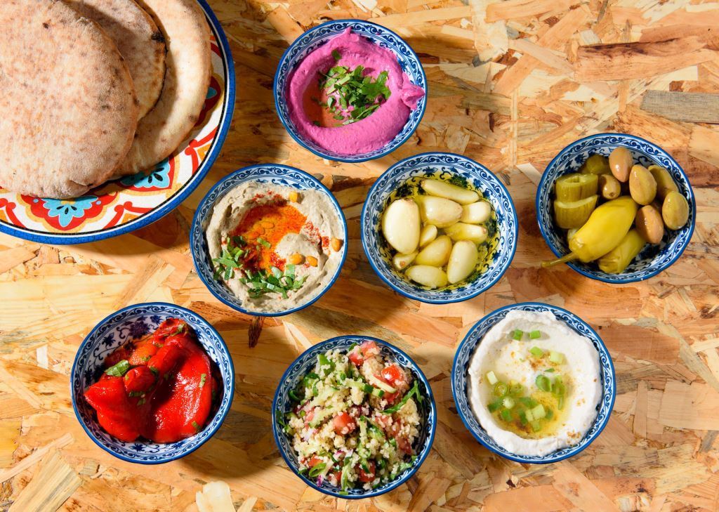 חומוס ושליש טעים ממש חומוס ושליש