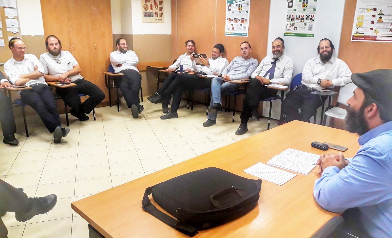ב"הצלה דרום" העמיקו בהלכות שבת החובשים בעת השיעור