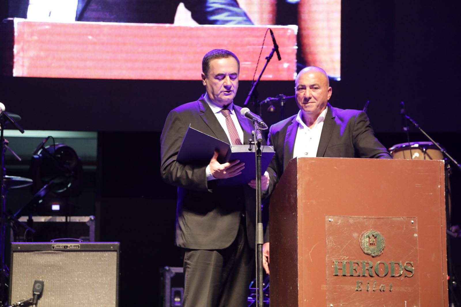 כץ: "יש להביא להיפרדות מוחלטת מעזה" יוזם הכינוס יצחק בורבא והשר ישראל כץ