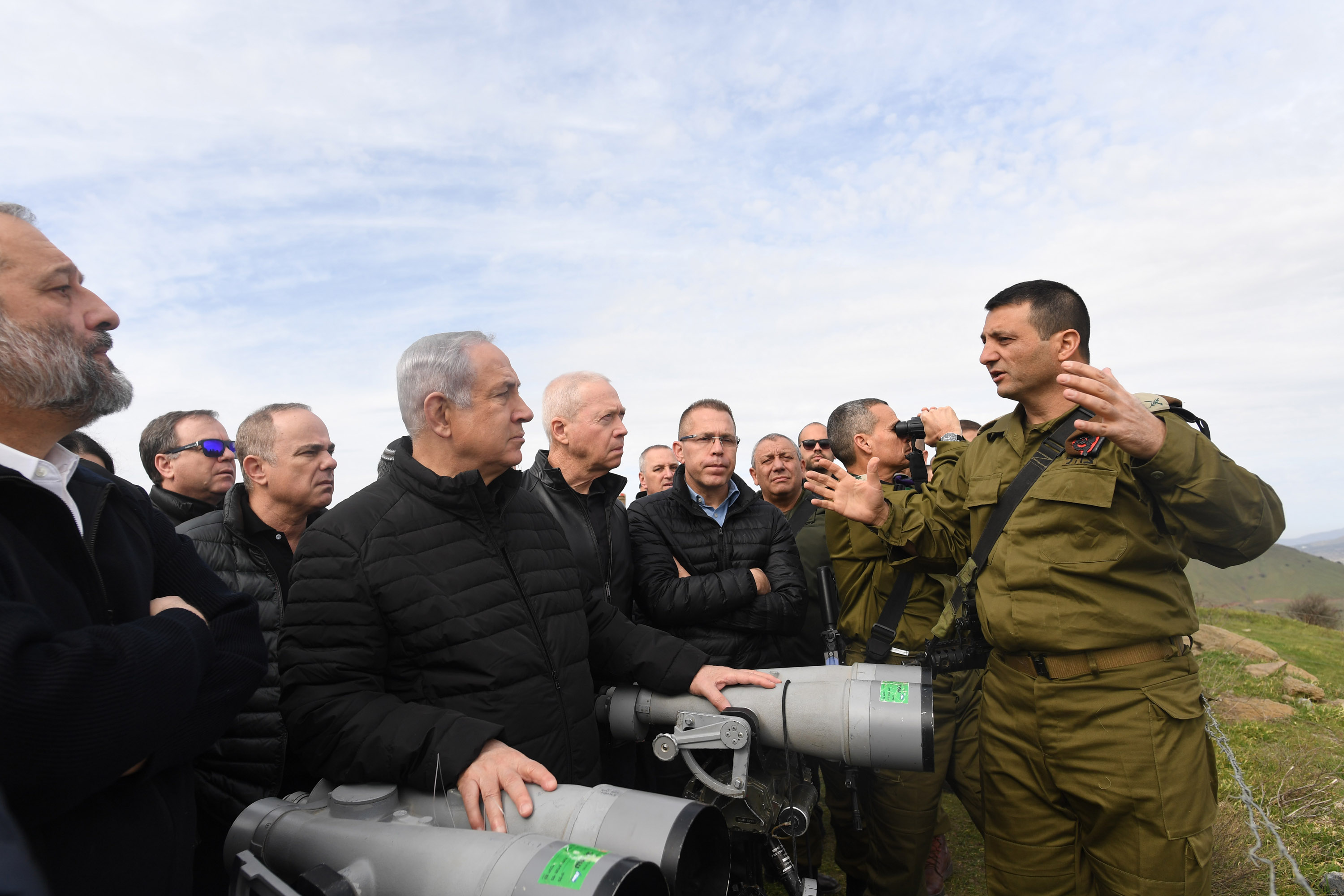 "השקט בצפון מטעה מאד" נתניהו וחברי הקבינט בסיור בטחוני