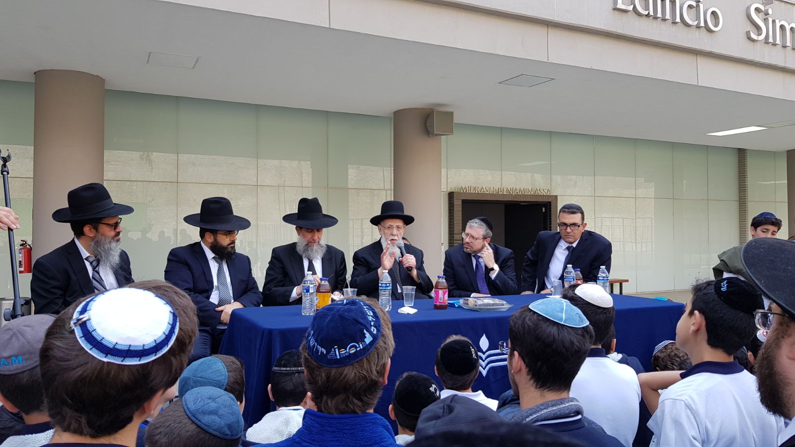 רשמים ממסע חיזוק הקהילות של מרן חכם שלום כהן במקסיקו חכם שלום במסע חיזוק במקסיקו