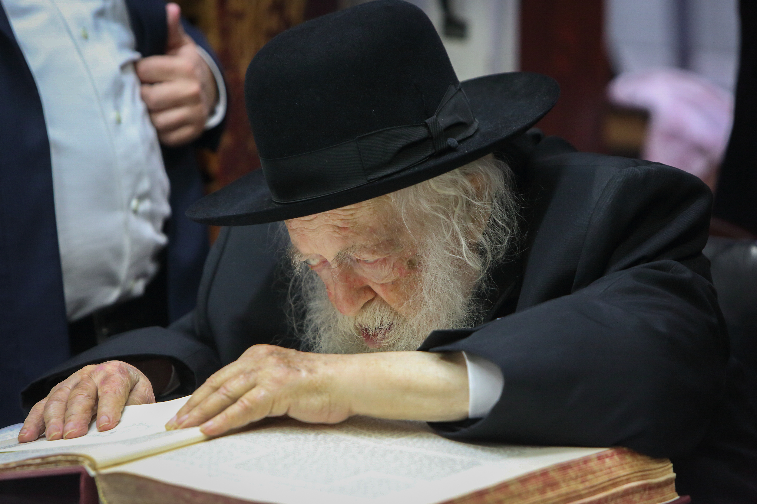 גדולי הדור: "תורה מגנא ומצלא" מרן שר התורה הגר"ח קנייבסקי שליט"א