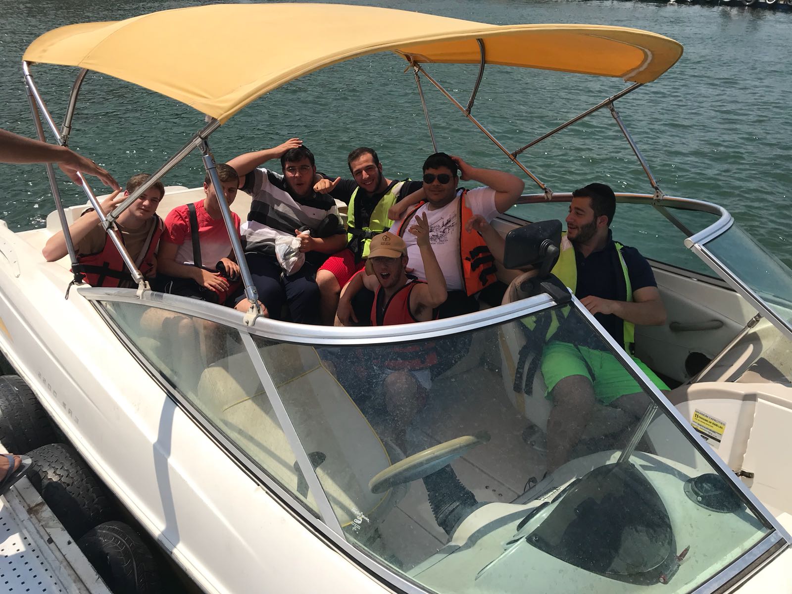 איך נראים 49,938 בחורי ישיבה בנופש – ביבשה באוויר ובים WhatsApp Image 2018-08-05 at 11.15.09 (1)