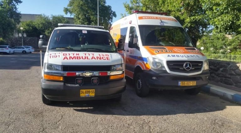 אשדוד: חרדי רכוב על אופנוע נפצע בתאונה באורח בינוני אמבולנסים של מד"א ו'איחוד' • אילוסטרציה