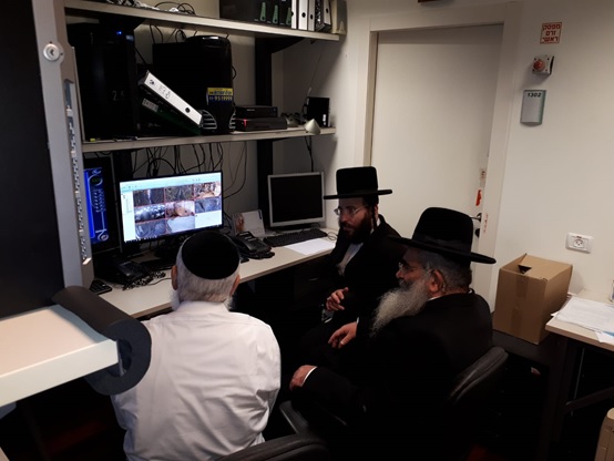 "סדרי הכשרות והפיקוח של בד"צ ועדת מהדרין מבטיחים כשרות מהודרת" ללא שם