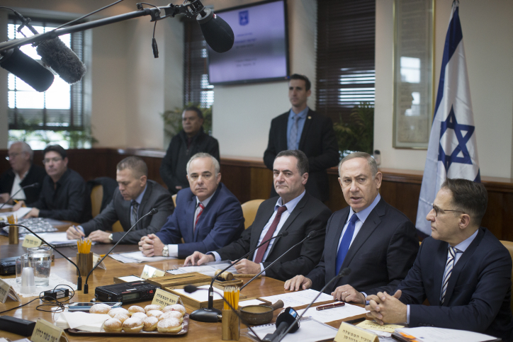 הקבינט מתכנס: צה"ל מפגיז מבנים; חמאס ממשיך בשיגורים ישיבת הקבינט