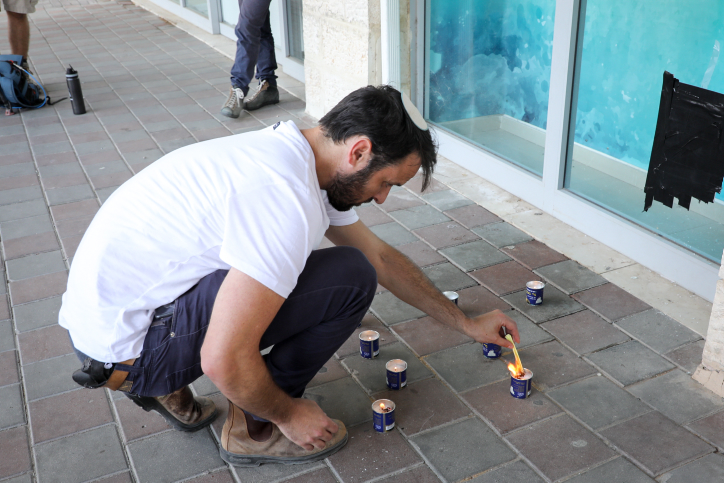 הקדוש ארי פולד הי"ד מובא למנוחות: "הציל במותו חיים רבים" מדליקים נר במקום הפיגוע