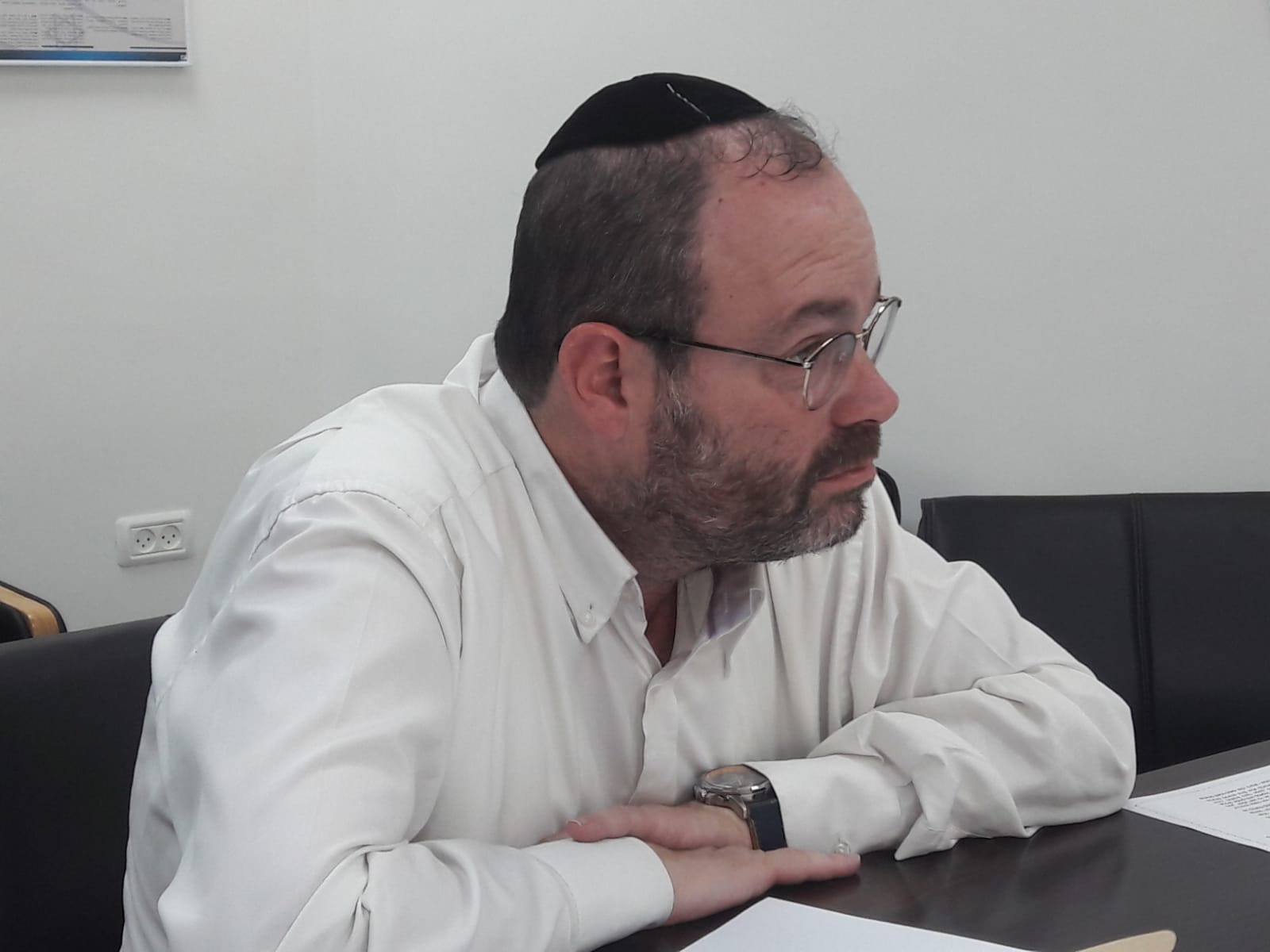 השירים שאהבנו: "בזכות 'זכרון מנחם' נהייתי עיתונאי" • האזינו בנצי משטרה