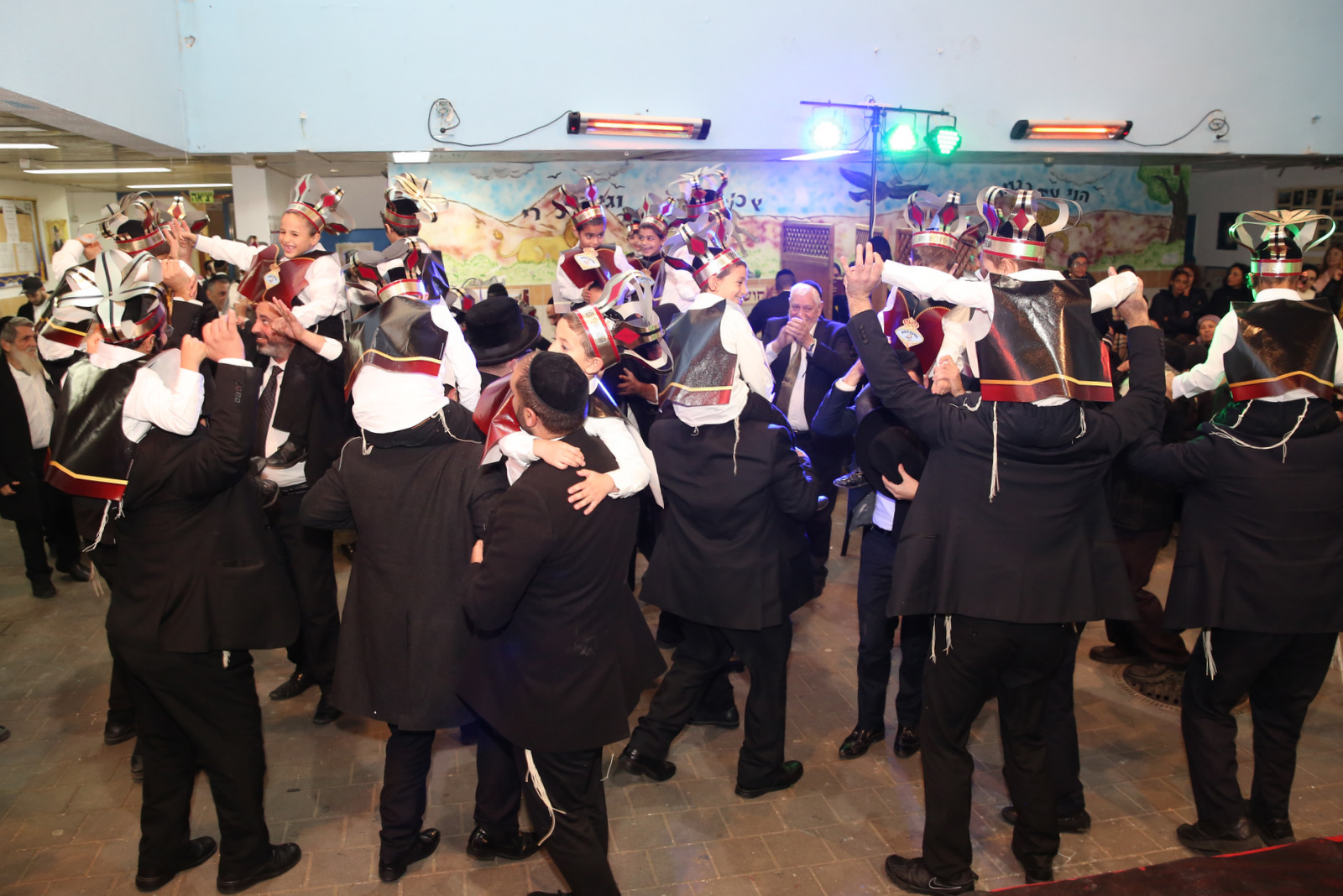 תינוקות של בית רבן: מסיבת חומש מרהיבה לילדי הת"ת • צפו 212A1190