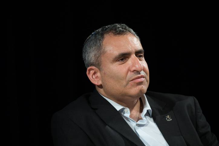 אלקין על הקמת הגשר: "הייתי עושה הכל בשביל למנוע חילול שבת" השר זאב אלקין