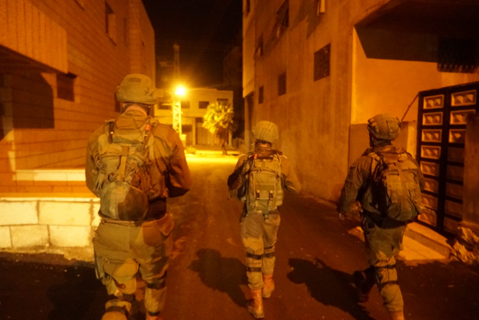 22 מבוקשים ו-M16 נתפסו חיילים