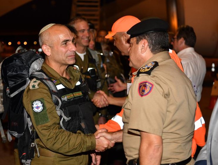משלחת הסיוע הישראלית נחתה בברזיל המשלחת לאחר הנחיתה