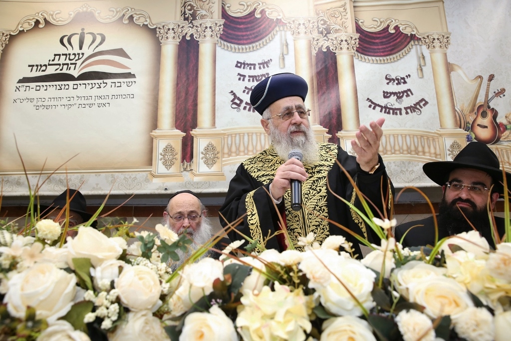 תורה ללא הפסקה: הכנסת ספר תורה לישיבה בתל אביב • גלריה 212A3098