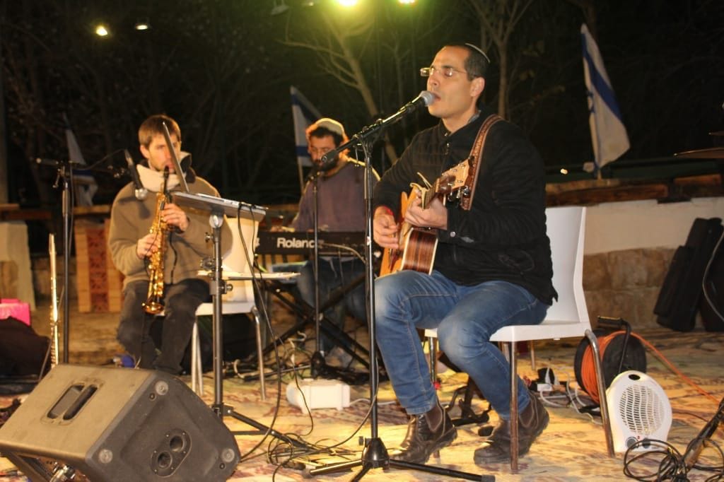 סמוך למקום הרצח: מאות בני נוער התכנסו לזכרה של אורי אנסבכר הי"ד 236b538d-8cec-4b27-949c-e6149ba615c4