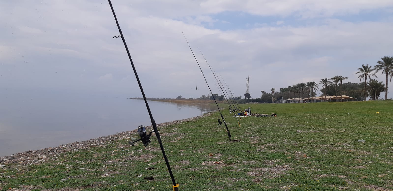 בחסדי שמים: הכנרת עלתה ב-1.4 מטרים החכות על שפת הכנרת