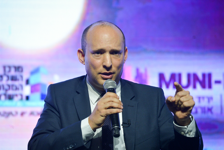 בנט מאשים: "חיילי גולני נשלחו למות בסג'עייה בגלל תכתיב משפטי" השר נפתלי בנט