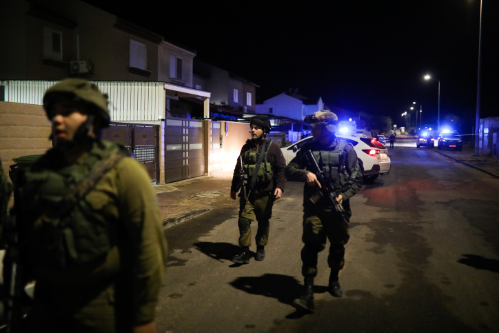 עשרות רקטות שוגרו לישראל: הירי מתרחב: שיגור לעבר אשקלון שדרות הערב