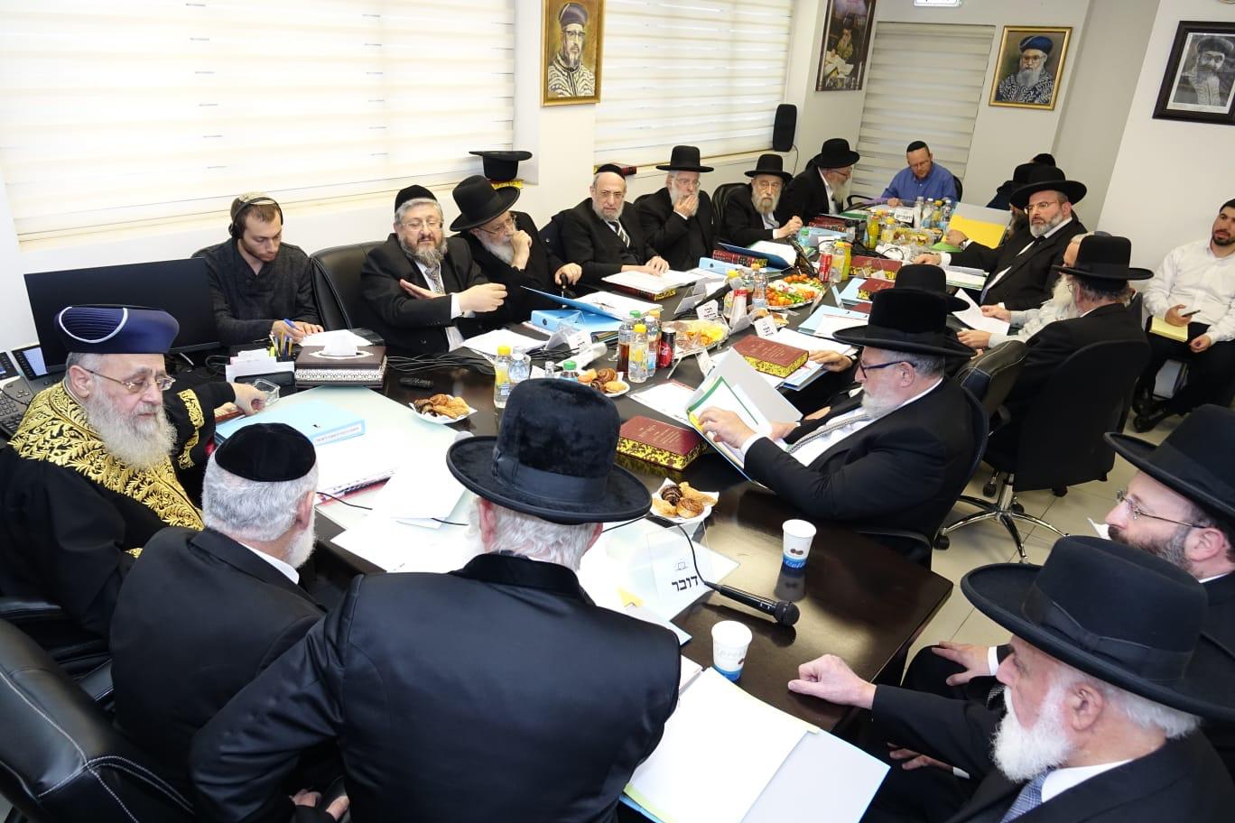 רפורמות ברבנות הראשית: רבנים צעירים יותר והמעטת מספר הבחינות WhatsApp Image 2019-03-14 at 17.28.29