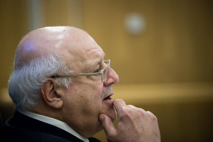 שוב: מלצר אסר על נתניהו להצטלם עם חיילים יו"ר ועדת הבחירות, השופט חנן מלצר