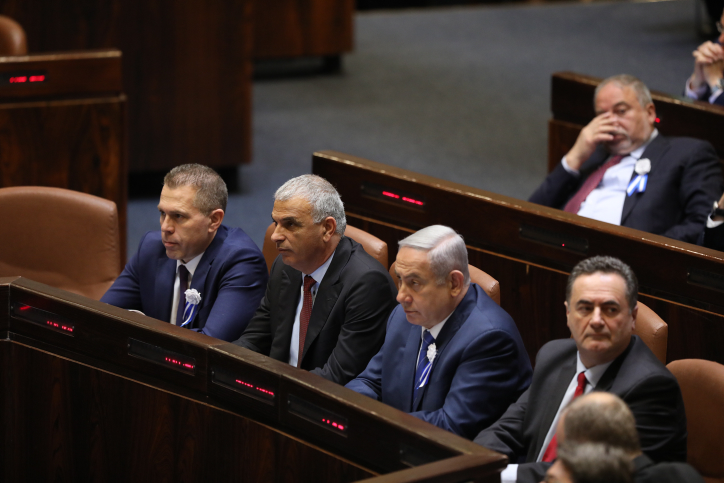 המו"מ על ליברמן תקוע: בליכוד מנסים להעביר חכי"ם מכחול לבן .