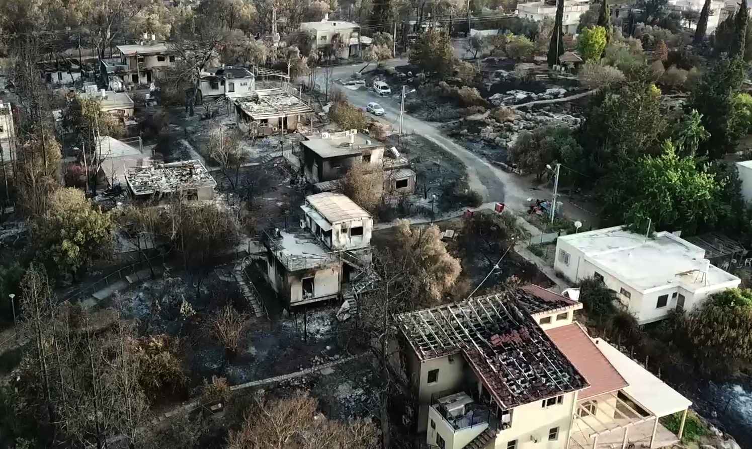 גורמים בכבאות: "השריפה במבוא מודיעים – הצתה וודאית" מבוא מודיעין שרופה