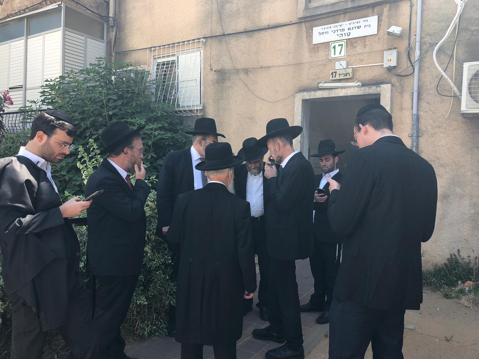 התייעצות בבית מרן ראש הישיבה הגר"ג אדלשטיין דגל התורה