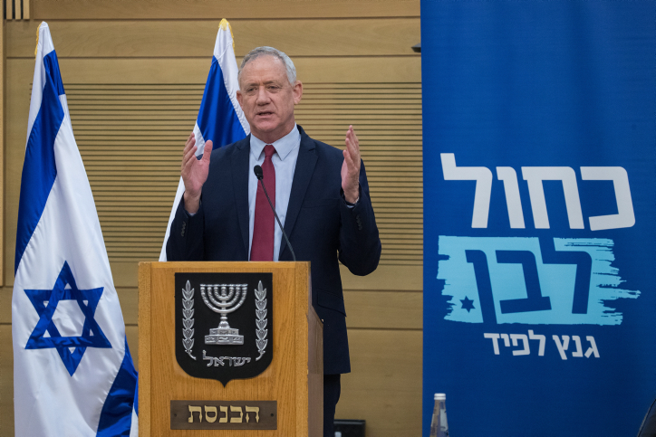 גנץ תוקף: "בחירות בגלל חסינות"; הליכוד: "הסכמנו לכל ויתור בשביל אחדות" גנץ