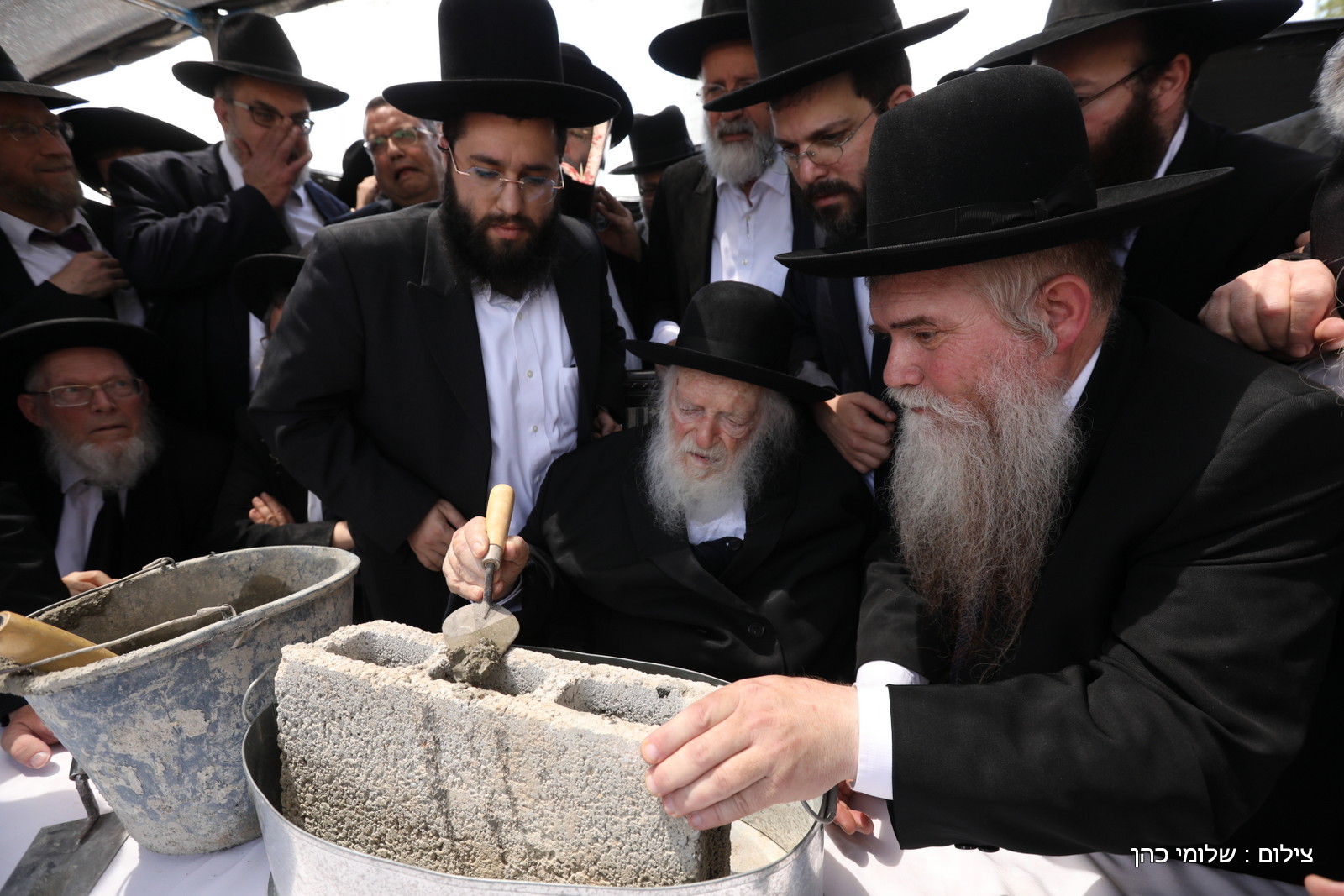 גלריה מרהיבה: מרן שר התורה מניח את אבן הפינה בירושלים IMG-20190613-WA0328