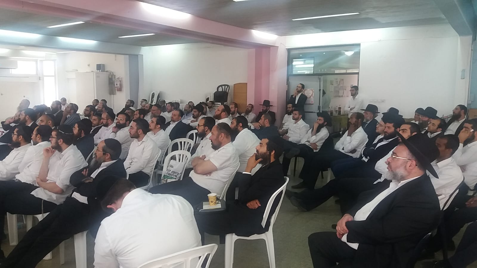 לוד של תורה: יום עיון לאברכים בסוגיית 'רפואה והלכה' WhatsApp Image 2019-06-10 at 19.06.21
