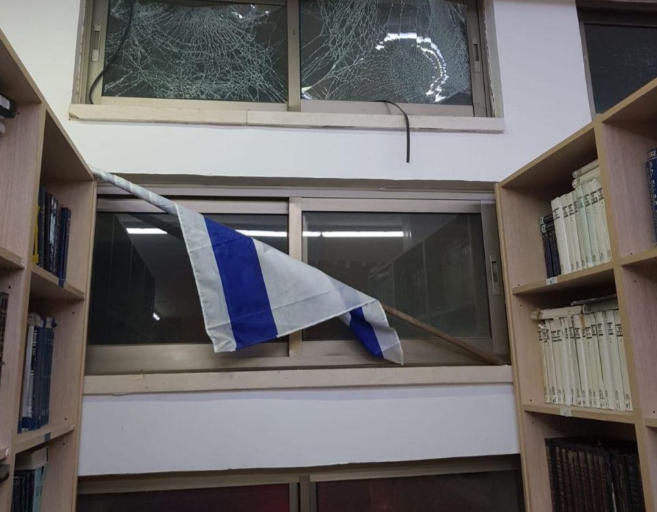 נס גדול: הקורה שבלמה את הפגיעה והשבת החופשית photo_2019-06-13_21-30-39