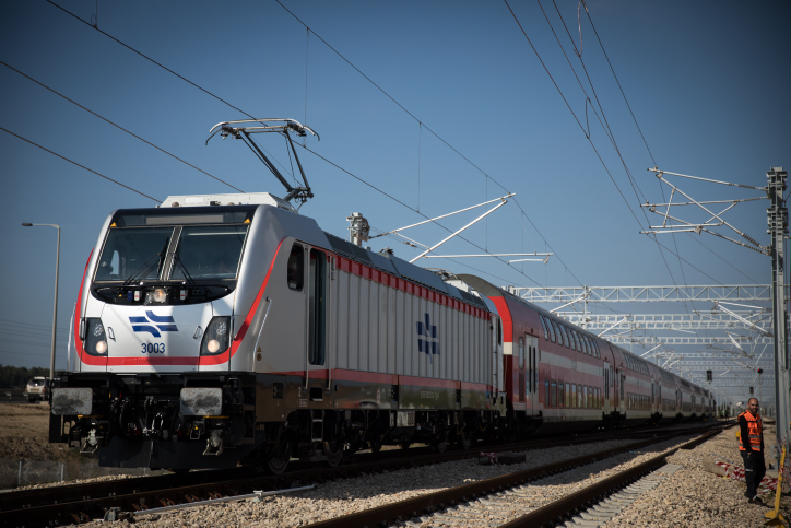 בגלל שריפה באזור המנהרות: הרכבת מנתב"ג לירושלים בוטלה .
