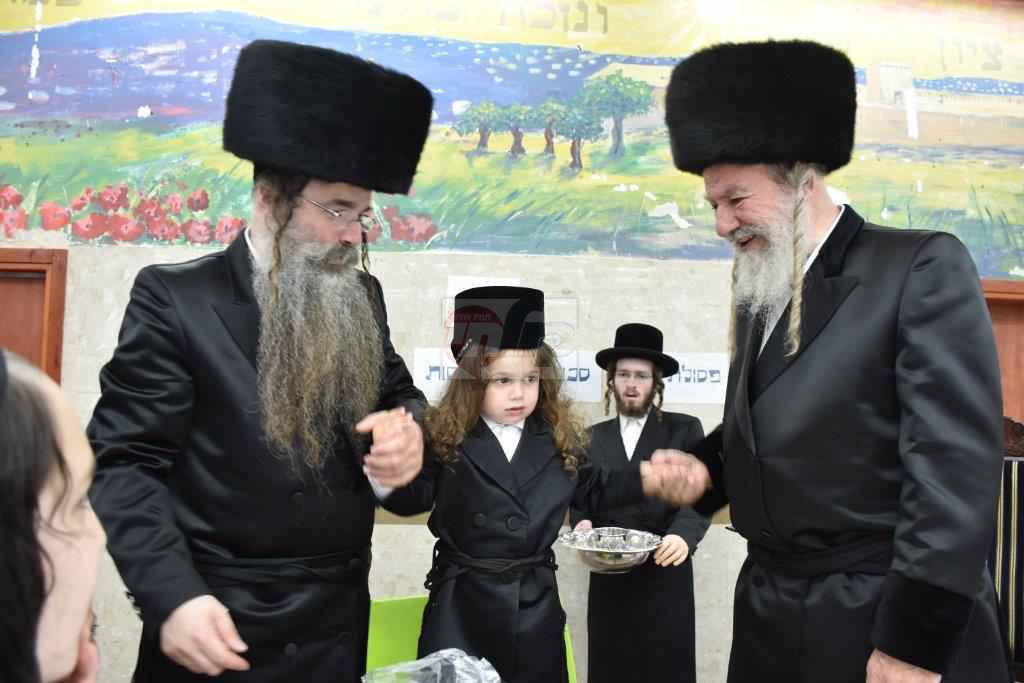 מנכ"ל המוסדות חגג את החלאקה לבנו במירון עם האדמו"ר • גלריה אשלג במירון צילום יהודה פרקוביץ (9)