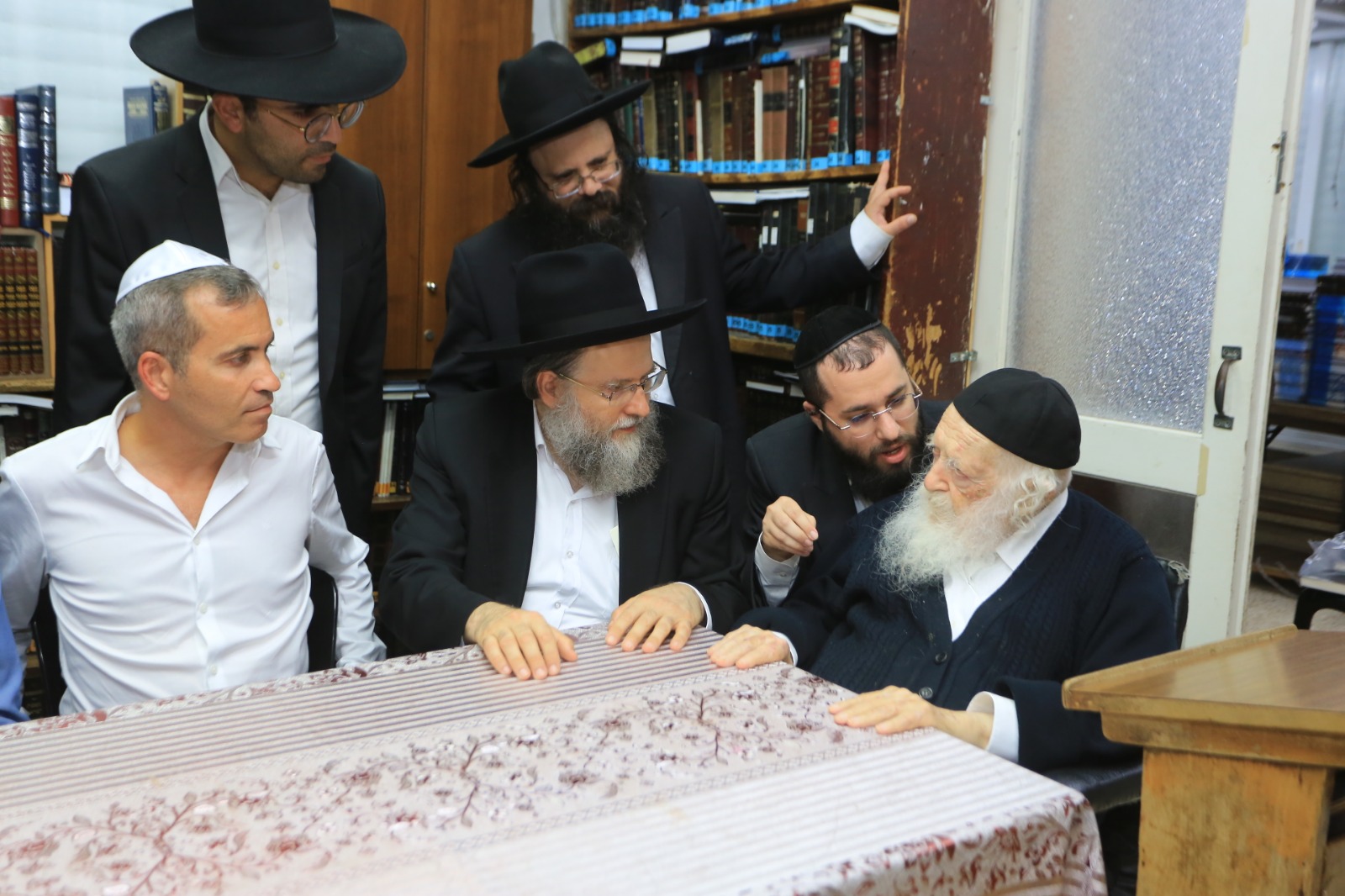 הגר"ח קנייבסקי: "הידור גדול לעשות התקן שבת למזגנים" ביקור תדראן22